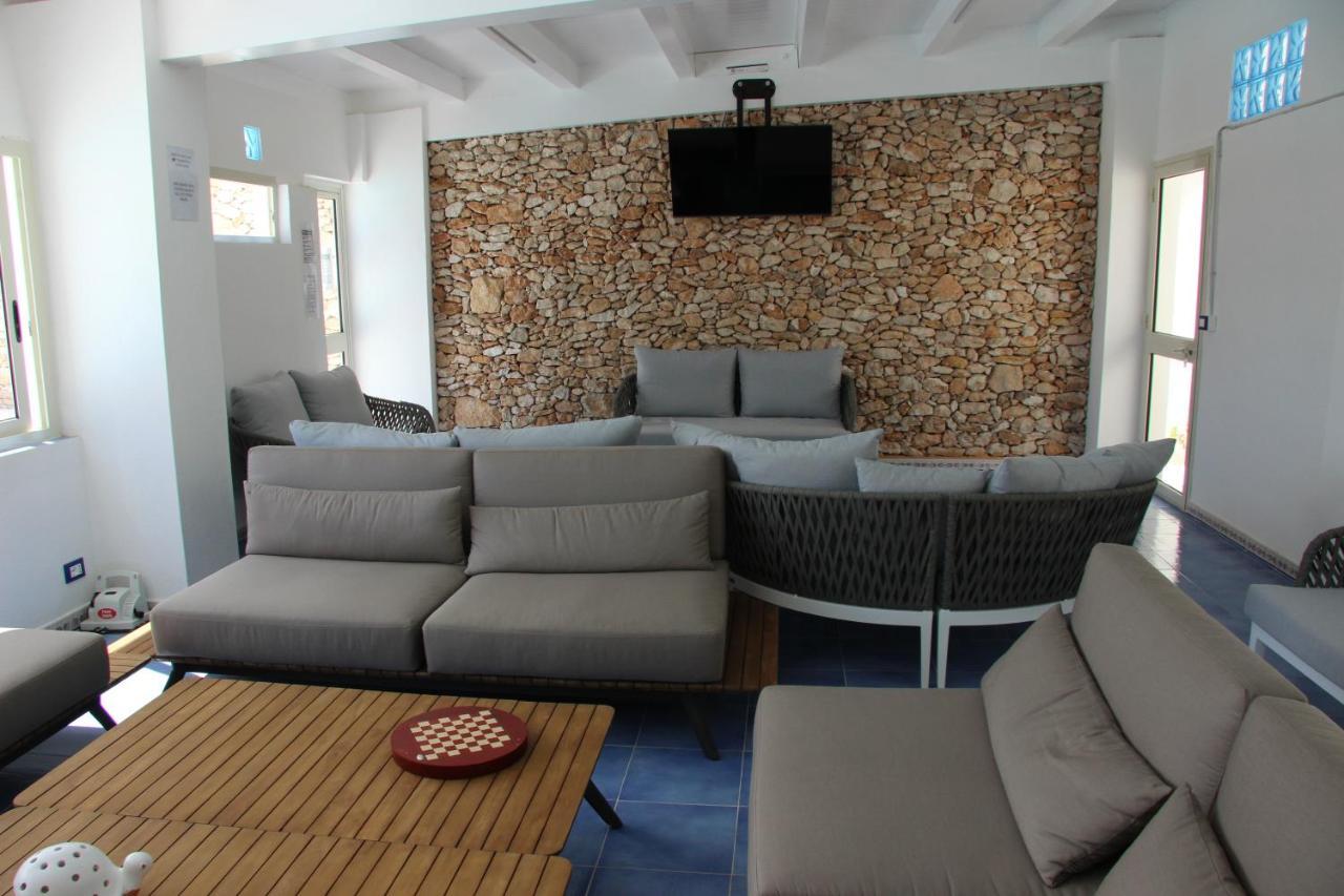 Hotel Macondo 兰佩杜萨 外观 照片